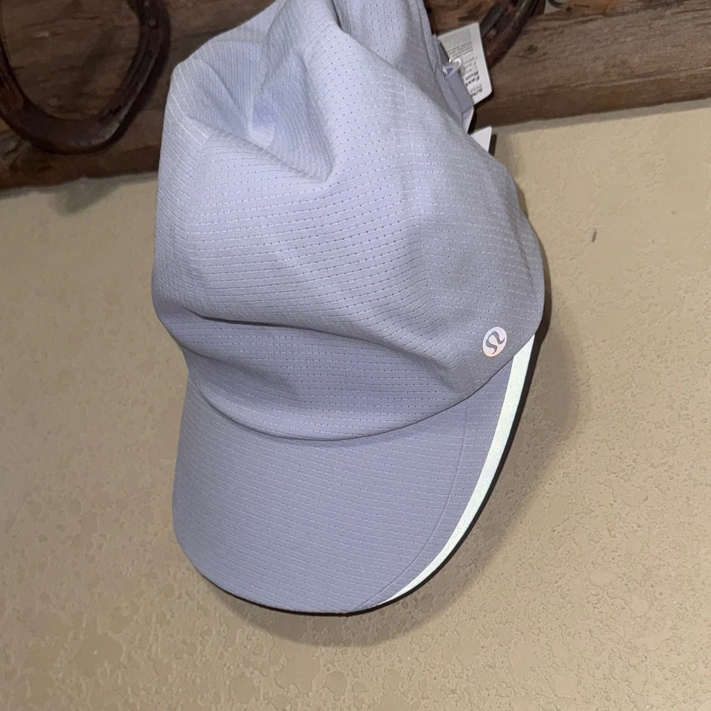 lululemon athletica Light blue Run Hat with Breathable WovenAir™ - Picture 1 of 4
